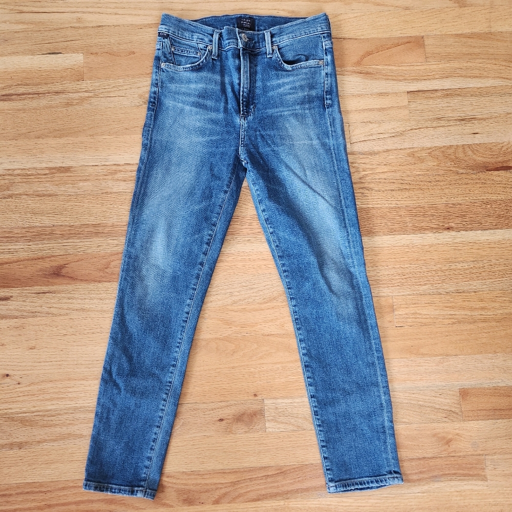 Rocket Crop High Rise Skinny Jean
